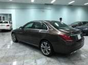 Bán xe Mercedes C250 nâu 2018 chính hãng, trả trước 500 triệu nhận xe