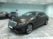 Bán xe Mercedes C250 nâu 2018 chính hãng, trả trước 500 triệu nhận xe