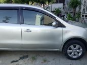 Bán xe Nissan Grand Livina năm sản xuất 2011, màu bạc