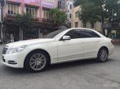 Cần bán em Mercedes E300 đời 2009 màu trắng còn cực ngầu