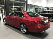 Cần bán nhanh chiếc Mercedes-Benz E300, gđời 2020, giá thấp, giao xe nhanh toàn quốc