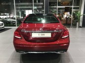 Bán xe Mercedes E300 đời 2020, màu đỏ, số lượng có hạn