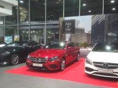 Bán xe Mercedes E300 đời 2020, màu đỏ, số lượng có hạn