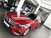 Bán xe Mercedes E300 đời 2020, màu đỏ, số lượng có hạn