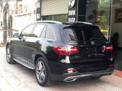 Bán Mercedes GLC300 2017 đi 12.000km, màu đen/kem