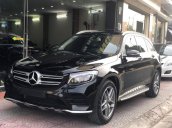 Bán Mercedes GLC300 2017 đi 12.000km, màu đen/kem