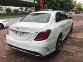 Bán Mercedes Benz C300 AMG model 2017, xe chính chủ cực mới