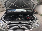 Bán Toyota Innova màu ghi bạc, sản xuất 2013 tên công ty, chạy 8 vạn km