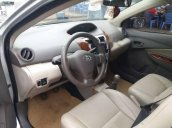 Bán xe Toyota Vios năm sản xuất 2011, màu bạc