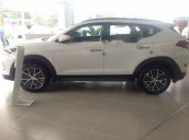 Bán xe Hyundai Tucson 2.0AT sản xuất 2018, màu trắng  