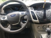 Cần bán lại xe Ford Focus 1.6 AT 2014, màu xám  