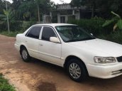 Bán lại xe Toyota Corolla altis năm 2000, màu trắng