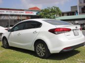 Bán xe Kia Cerato 1.6 MT sản xuất năm 2016, màu trắng