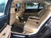 Bán lại chiếc BMW 730Li AT Đk 2011, chính chủ tư nhân gia đình sử dụng