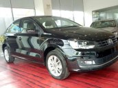 Bán xe Volkswagen Polo sản xuất 2016, xe Đức màu đen nhập khẩu, giá 699tr