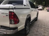 Cần bán Toyota Hilux 2.8G 4x4 AT 2017, màu trắng, nhập khẩu