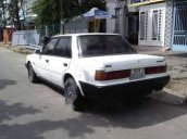 Bán Nissan Bluebird năm 1989, màu trắng, giá tốt