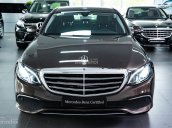 Cần bán xe Mercedes E200 năm sản xuất 2017, màu nâu, mới 99%, 18 km