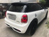 Mình cần bán Mini Cooper 2015 nhập Anh, màu trắng xe mới tinh