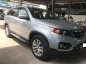 Bán xe Kia Sorento 2.4AT đời 2011, full xăng màu bạc, BS SG, giá 576tr