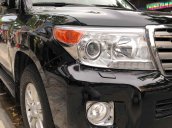 Cần bán Toyota Land Cruiser VX V8 sản xuất năm 2015, màu đen, xe nhập