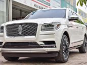 Cần bán xe Lincoln Navigator AT đời 2018, màu trắng, nhập khẩu nguyên chiếc