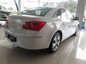 Cần bán xe Chevrolet Cruze 1.6LT đời 2018, mới 100%