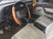 Bán Toyota Camry sản xuất năm 1986, màu trắng, giá chỉ 50 triệu