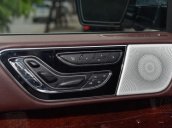 Cần bán xe Lincoln Navigator AT đời 2018, màu trắng, nhập khẩu nguyên chiếc