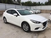 Cần bán Mazda 3 đời 2018, màu trắng 