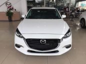 Cần bán Mazda 3 đời 2018, màu trắng 