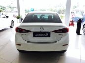 Cần bán Mazda 3 đời 2018, màu trắng 