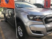 Bán Ford Ranger XLS 2.2AT sản xuất năm 2015, màu bạc, giá thỏa thuận hotline: 090.12678.55