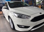 Bán xe Focus 2018 giá tốt, quà tặng hấp dẫn, hỗ trợ vay 90%