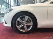 Bán xe Mercedes E250 trắng 2018 chính hãng. Trả trước 750 triệu rinh xe về