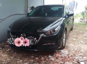 Cần bán lại xe Mazda 3 sản xuất 2017 màu đen, 676 triệu