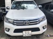 Bán xe Toyota Hilux sản xuất 2017, màu trắng như mới, giá chỉ 810 triệu