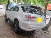 Cần bán gấp Toyota Fortuner 2.5 G năm sản xuất 2015, màu bạc số sàn, giá tốt