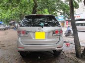 Cần bán gấp Toyota Fortuner 2.5 G năm sản xuất 2015, màu bạc số sàn, giá tốt