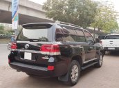 Bán Toyota Land Cruiser VX sản xuất 2016, màu đen, đăng ký tên cá nhân