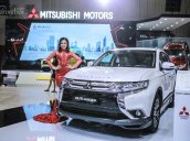 "Siêu sốc" Mitsubishi Outlander 7 chỗ, ra xe 903 triệu, góp 90% xe, LH Lê Nguyệt: 0988.799.330 - 0911.477.123