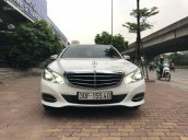 Cần bán Mercedes E200 SX 2014, model 2015 màu trắng