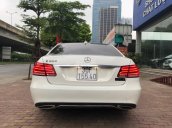 Cần bán Mercedes E200 SX 2014, model 2015 màu trắng