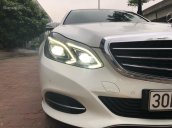 Cần bán Mercedes E200 SX 2014, model 2015 màu trắng