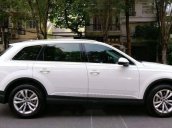 Cần bán lại xe Audi Q7 sản xuất năm 2016, màu trắng, nhập khẩu 