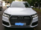 Cần bán lại xe Audi Q7 sản xuất năm 2016, màu trắng, nhập khẩu 