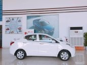 Cần bán Hyundai Grand i10 1.2 2018, màu trắng, giá tốt