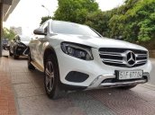 Cần bán gấp Mercedes GLC 250 năm 2017, màu trắng