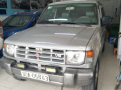 Bán ô tô Mitsubishi Pajero 3.0 MT năm 2003, màu bạc 