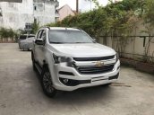 Bán xe Chevrolet Trailblazer 2.5L AT năm 2018, màu trắng, giá tốt